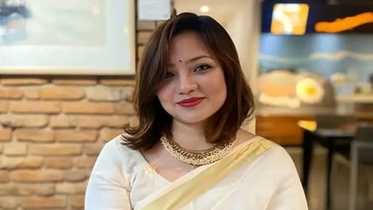 এবার ঢাবির সহকারী প্রক্টরের পদ থেকে শেহরীন আমিনের পদত্যাগ