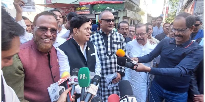 আমরা দেশে শান্তি ও স্থিতিশীলতা চাই: মোমেন