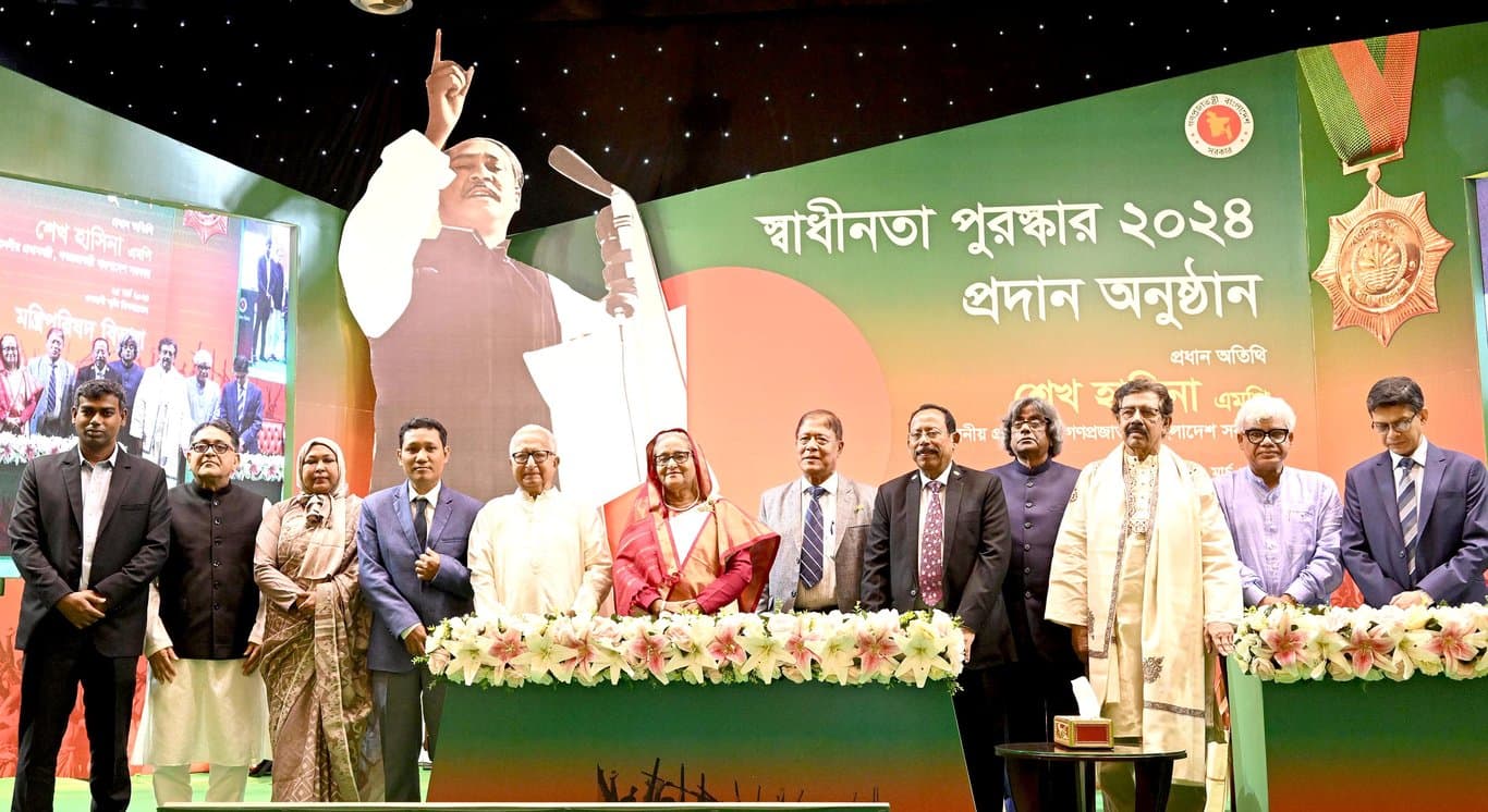 মানুষের কল্যাণে নীরবে যারা কাজ করছেন তাদের খুঁজে বের করুন: প্রধানমন্ত্রী