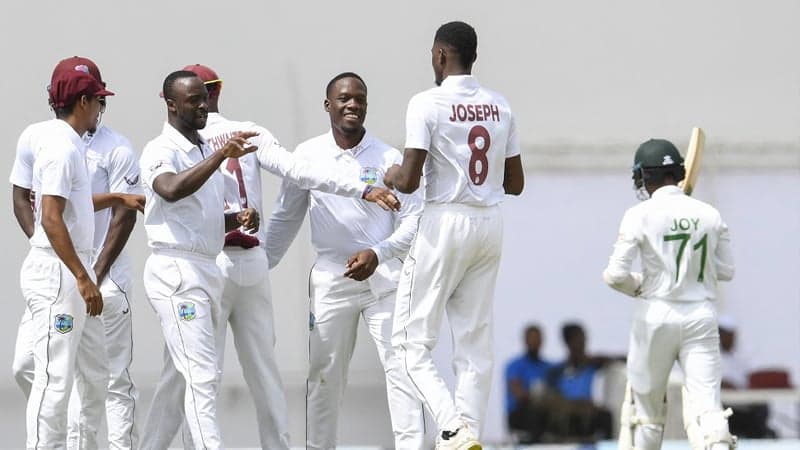 ফলোঅন এড়ালেও চাপে বাংলাদেশ