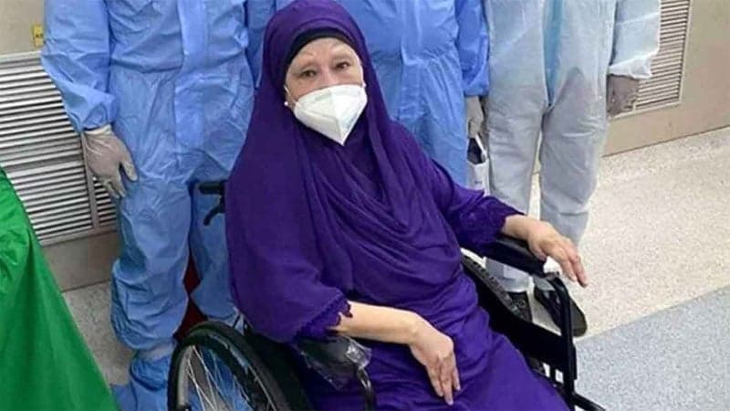খালেদা জিয়াকে সিসিইউ সুবিধাসহ কেবিনে স্থানান্তর