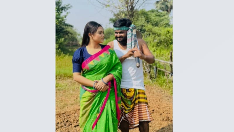 নতুন মুখ তাসনিমকে নিয়ে আকাশ রঞ্জনের ‘পরহেজগার মেয়ে’