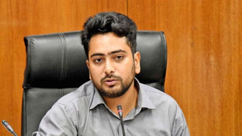 বন্যা মোকাবিলায় ভারত বাংলাদেশের সঙ্গে ‘অসহযোগিতা’ করেছে: নাহিদ ইসলাম