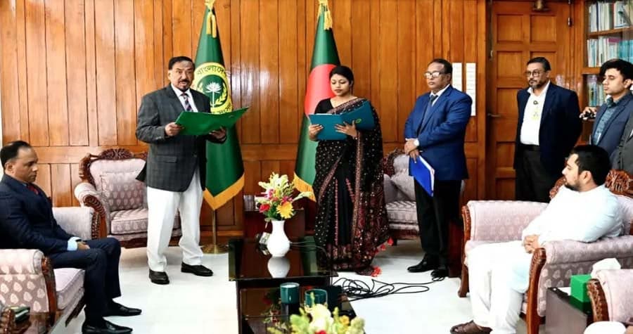 সংরক্ষিত নারী আসনে এমপি হিসেবে শপথ নিলেন নুসরাত তাবাসসুম
