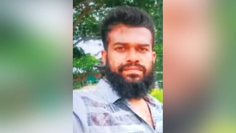 'চাঁদা না পেয়ে' পুরান ঢাকায় প্রকাশ্যে ব্যবসায়ীকে পিটিয়ে হত্যা, আটক ২