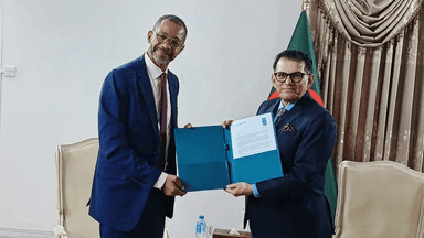 পররাষ্ট্রমন্ত্রীর কাছে পরিচয়পত্র পেশ করলেন স্টিফেন রড্রিক্স