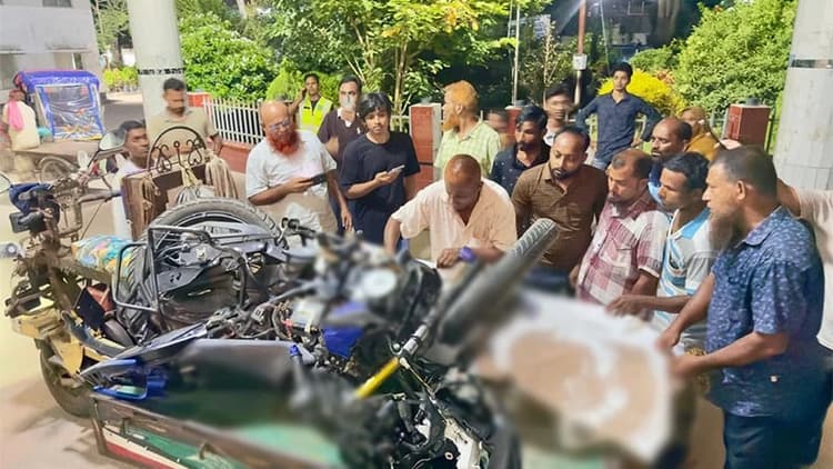 ফরিদপুরে বাস-মোটরসাইকেল দুর্ঘটনায় নিহত ৩