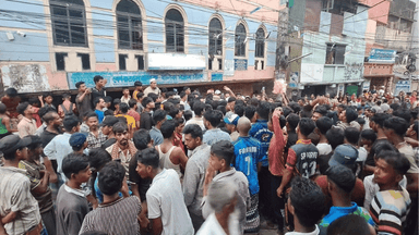 শিশু ধর্ষণে অভিযুক্তকে আটকে রেখে বিক্ষোভ, ঘটনাস্থলেই বিচার করতে চান স্থানীয়রা