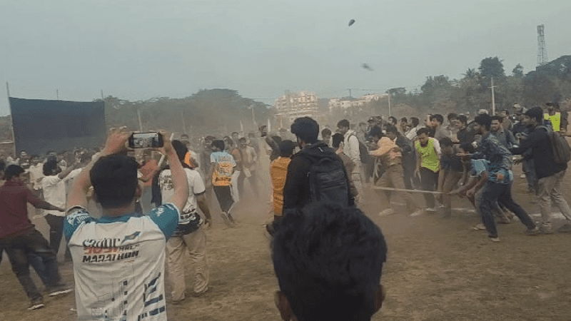 শাবিতে ক্রিকেট ম্যাচকে কেন্দ্র করে শিক্ষার্থীদের সংঘর্ষ, চার শিক্ষকসহ আহত ১৫