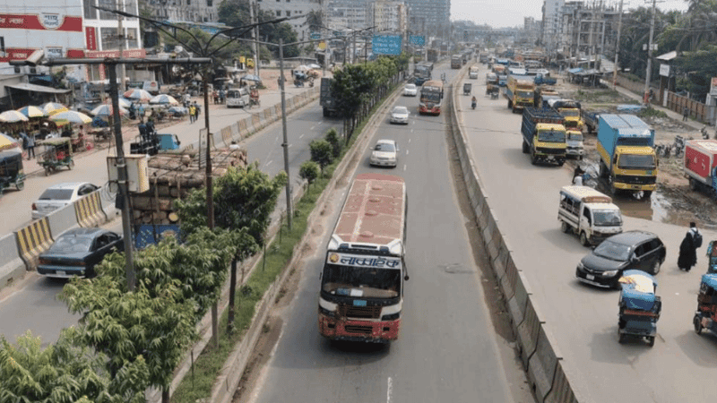 ৫২ ঘণ্টা পর নবীনগর-চন্দ্রা মহাসড়ক ছাড়লেন পোশাক শ্রমিকরা