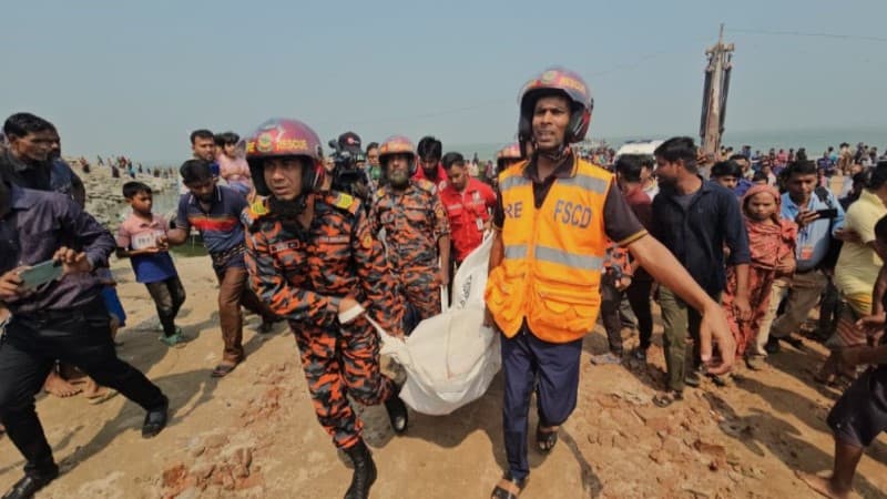 দৌলতদিয়ায় বাস ডুবি: নিহতের সংখ্যা বেড়ে ২৬