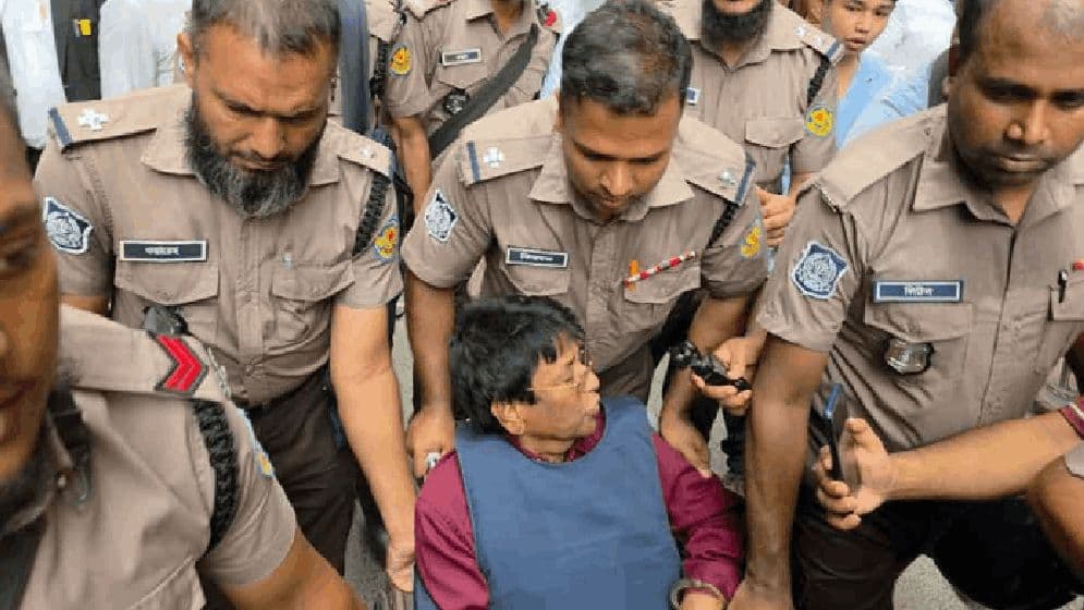 সাংবাদিক আজহার আলীকে নতুন মামলায় গ্রেফতার দেখাতে আদালতের নির্দেশ