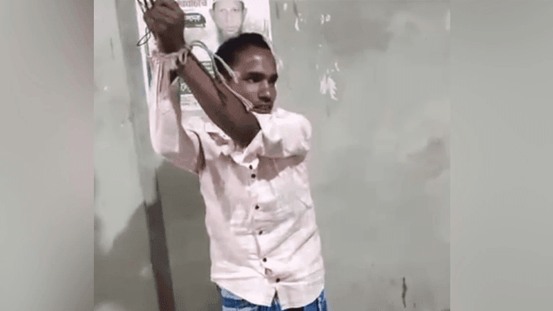 লক্ষ্মীপুরে হাত বেঁধে শ্রমিককে নির্যাতন, ইটভাটা সরদারের বিরুদ্ধে মামলা