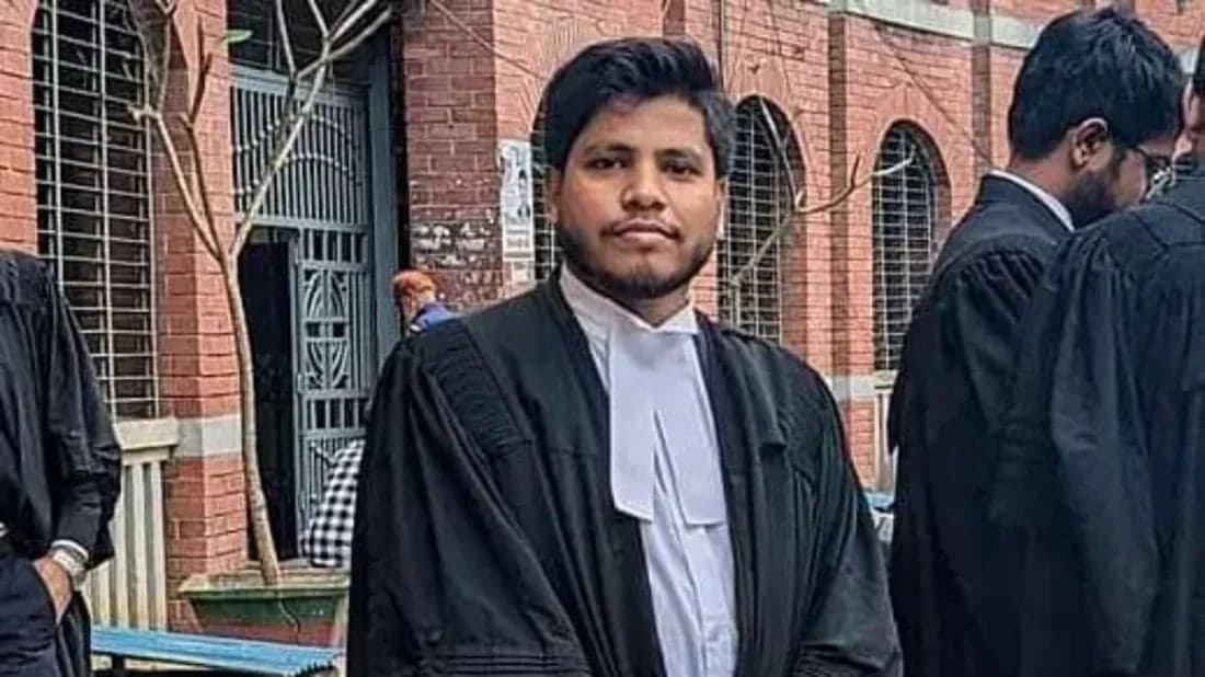 আইনজীবী আলিফ হত্যায় বাবা-ভাইয়ের দুই মামলা