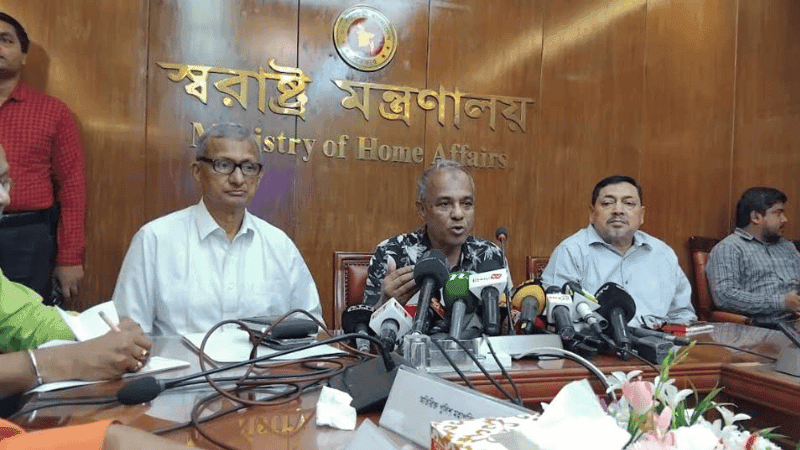 ডাকসু নির্বাচন হবে জাতীয় নির্বাচনের মডেল: স্বরাষ্ট্র উপদেষ্টা