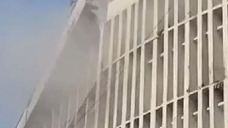 শাহবাগে বাংলাদেশ মেডিকেল হাসপাতালের আগুন নিয়ন্ত্রণে