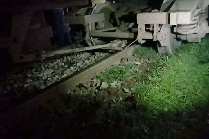 সাড়ে ৮ ঘণ্টা পর ঢাকা-ময়মনসিংহ রুটে ট্রেন চলাচল শুরু