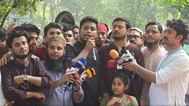 আওয়ামী লীগ নিষিদ্ধের দাবিতে বড় জমায়েতের ডাক হাসনাত আবদুল্লাহর