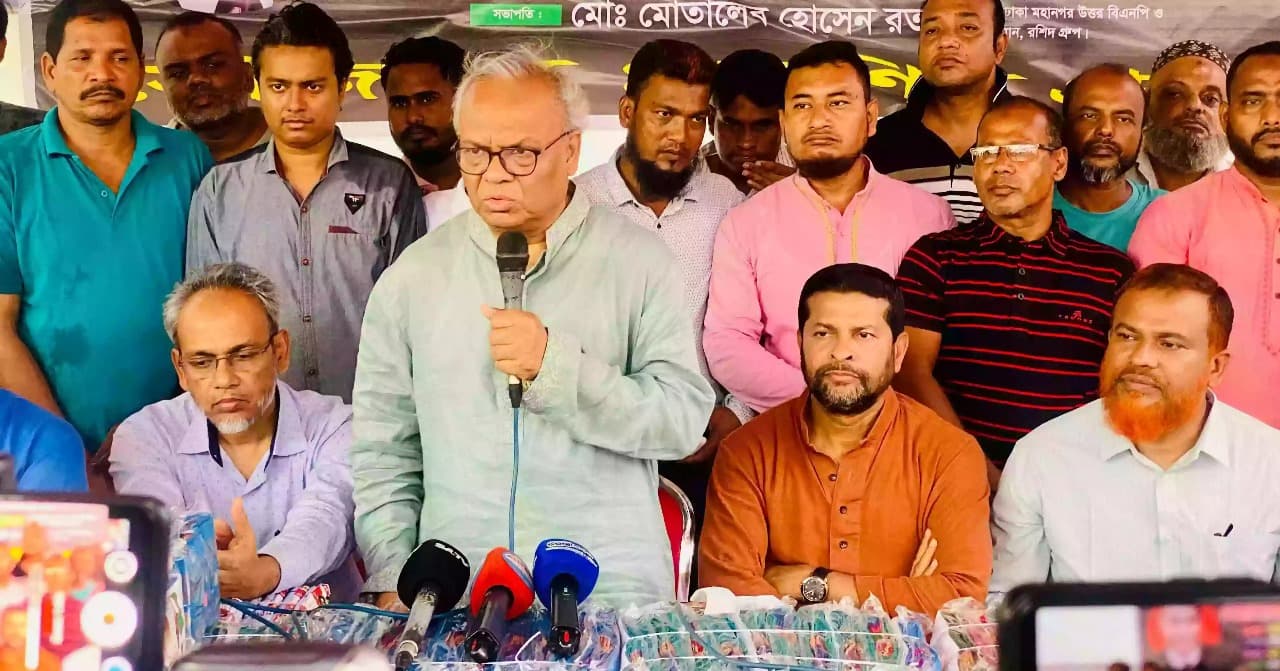 নির্বাচন বিলম্বিত করতে নানা কৌশল অবলম্বন করছে সরকার: রিজভী