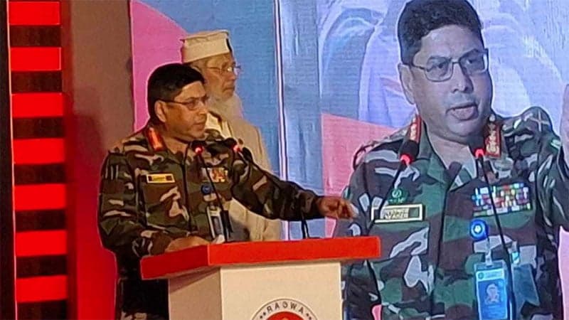 ভেদাভেদ সৃষ্টি না করে আমরা নিজেরা ঐক্যবদ্ধ থাকি: সেনাপ্রধান