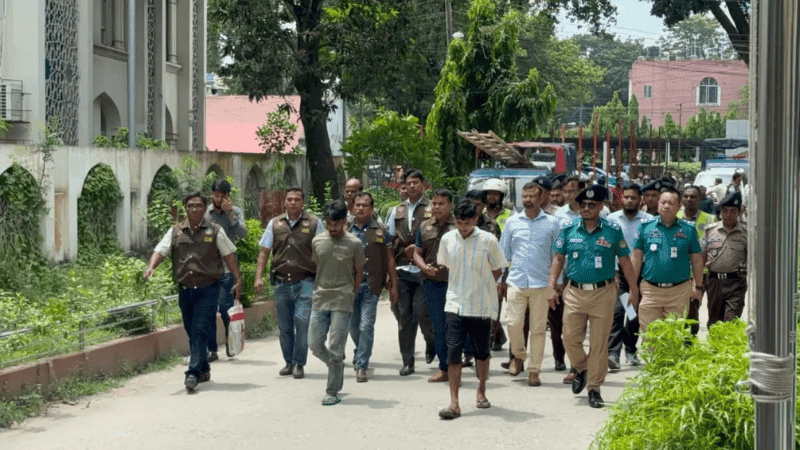 রংপুরে ৪ হত্যা: মুগ্ধ-সিদ্ধার্থকে জেলগেটে জিজ্ঞাসাবাদ