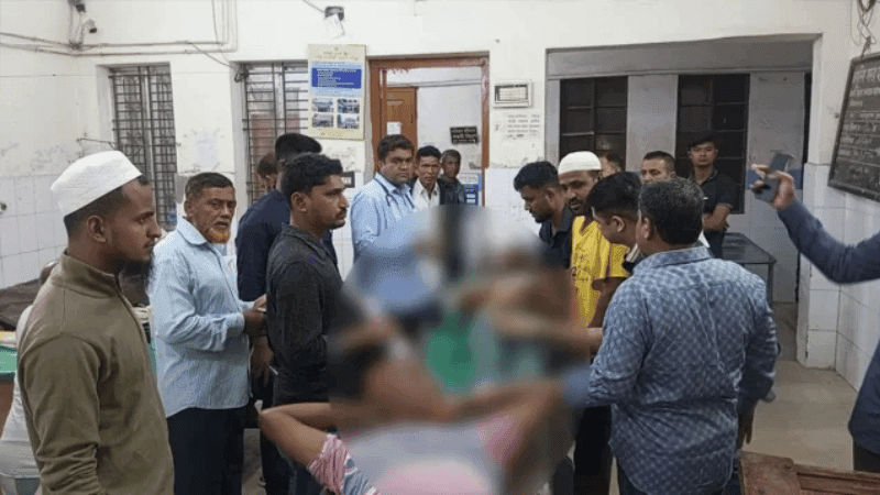 নড়াইলে মাংস ভাগাভাগি নিয়ে দুই পক্ষের সংঘর্ষে ২৫ জন আহত