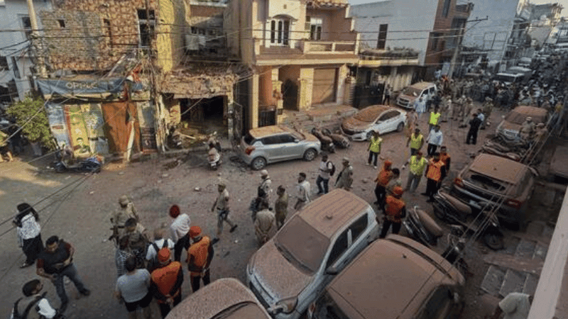 যুদ্ধবিরতি লঙ্ঘনের পাল্টাপাল্টি অভিযোগ ভারত ও পাকিস্তানের