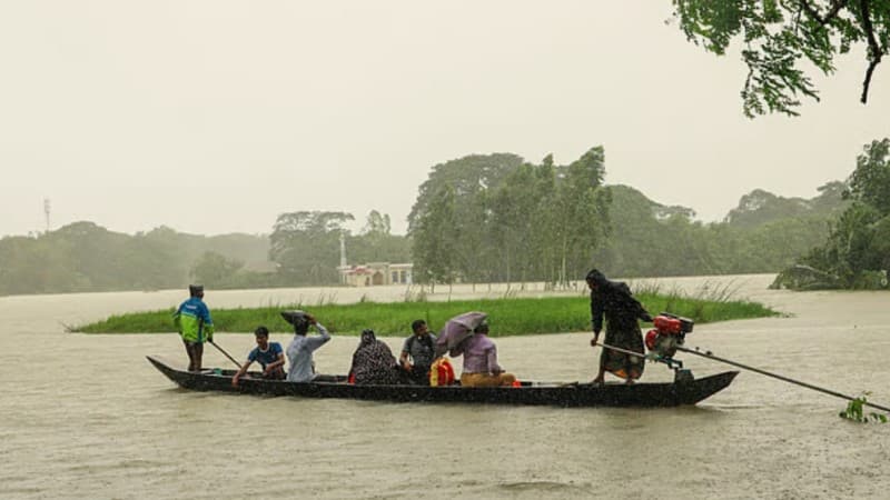 সাত জেলায় বন্যায় ক্ষতিগ্রস্ত ১০ লাখের বেশি মানুষ, মৃত বেড়ে ৫১