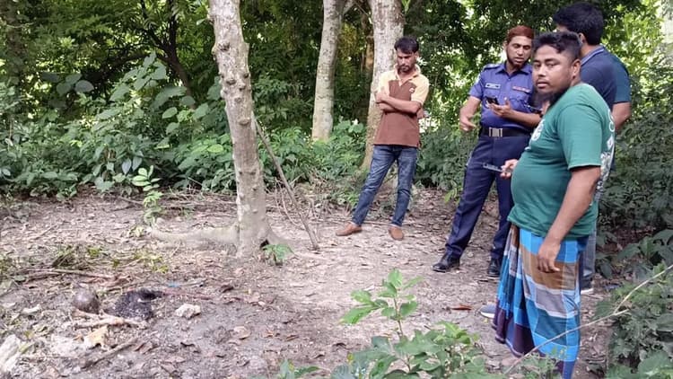 ফরিদপুরে সেপটিক ট্যাংকে বস্তাবন্দি নারীর কঙ্কাল উদ্ধার