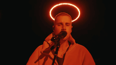 কোচেলায় পারফর্ম করে ভক্তদের তোপের মুখে জাস্টিন বিবার