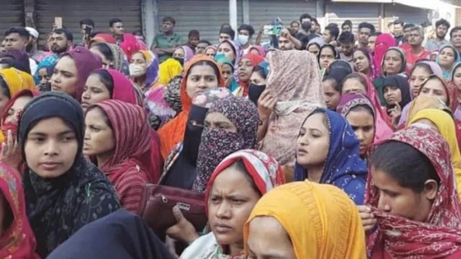 গণঅভ্যুত্থান দিবসের ছুটির মধ্যে ৫ শতাধিক শ্রমিক পান ছাঁটাইয়ের নোটিশ