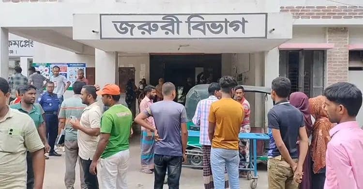 চাঁপাইনবাবগঞ্জে নির্মাণাধীন কালভার্টের নিচে মোটরসাইকেল পড়ে দুই যুবকের মৃত্যু
