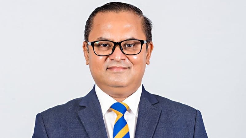 বর্ষসেরা এসএমই ব্যাংকার অ্যাওয়ার্ড জিতলেন ব্র্যাক ব্যাংকের সৈয়দ আব্দুল মোমেন