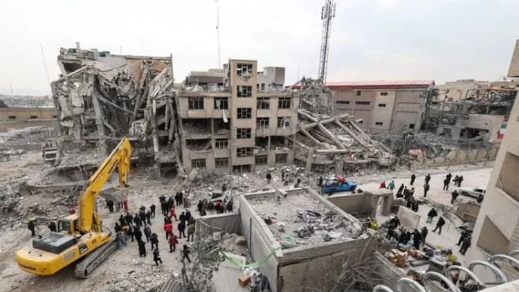 মধ্যপ্রাচ্য যুদ্ধের কারণে ডি৮ শীর্ষ সম্মেলন স্থগিত