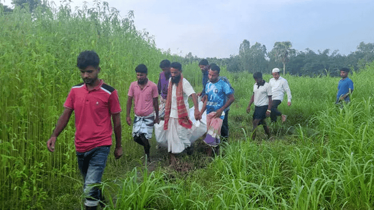 পাবনায় বাঁশবাগান থেকে আওয়ামী লীগ নেতার গলাকাটা মরদেহ উদ্ধার