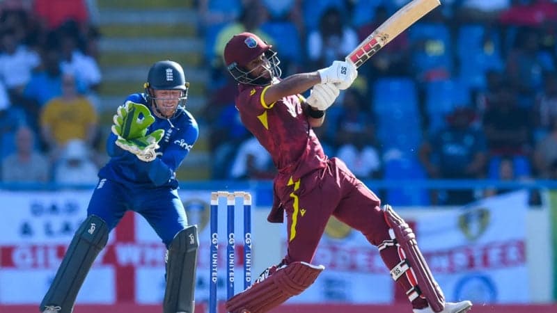 হোপের শতকে ইংল্যান্ডকে হারাল ক্যারিবীয়রা