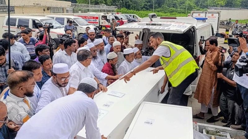 দেশে পৌঁছাল কাতারে সড়ক দুর্ঘটনায় নিহত ৫ বাংলাদেশির মরদেহ