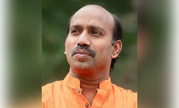 সরকার উৎখাতের পরিকল্পনার অভিযোগ, বিশ্ববিদ্যালয়ের শিক্ষক বরখাস্ত