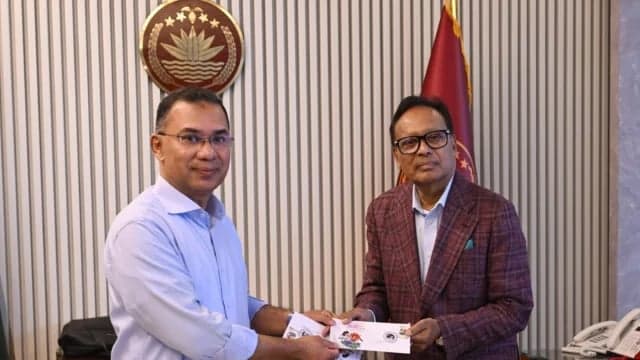 স্বাধীনতা দিবস উপলক্ষে স্মারক ডাক টিকিট উন্মোচন করলেন প্রধানমন্ত্রী