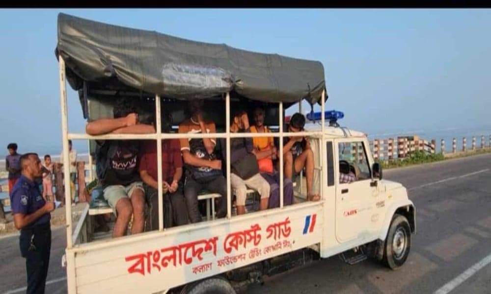 মালয়েশিয়া যাওয়ার পথে ইনানী সৈকতে ২৪ রোহিঙ্গা আটক