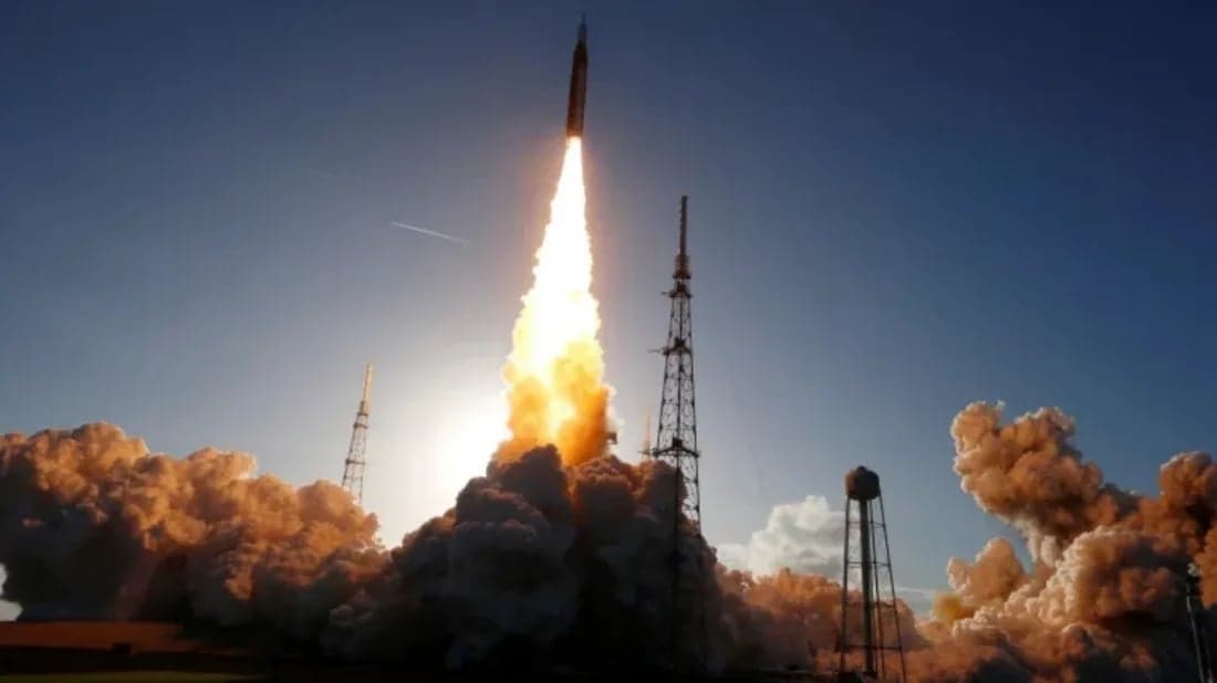 ৫০ বছর পর আবারও চাঁদে নভোচারীরা