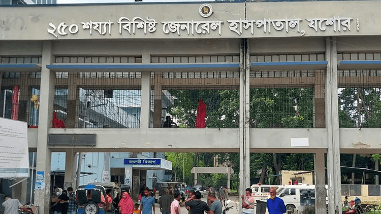 যশোরে তালাবদ্ধ ঘর থেকে রক্তাক্ত যুবক উদ্ধার