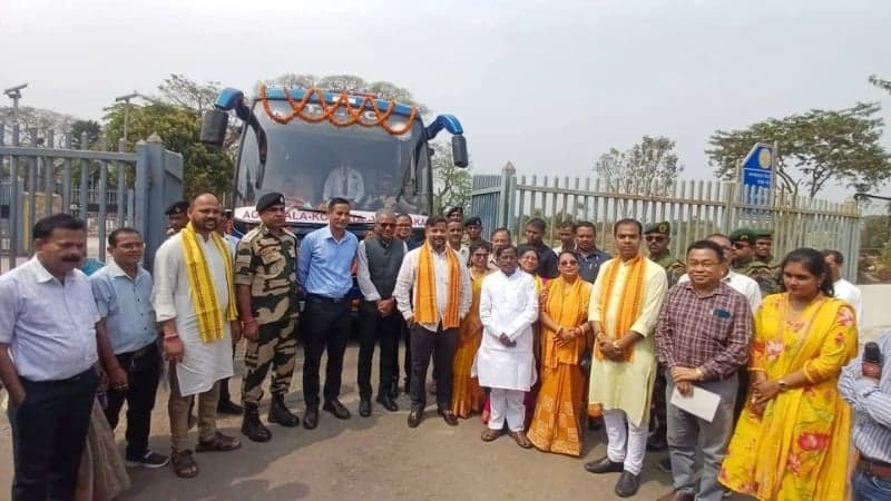 দীর্ঘ বিরতির পর চালু আগরতলা-ঢাকা-কলকাতা বাস পরিষেবা