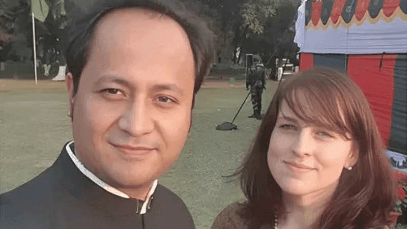 সাবেক শিক্ষামন্ত্রী নওফেলের স্ত্রীর দেশত্যাগে নিষেধাজ্ঞা