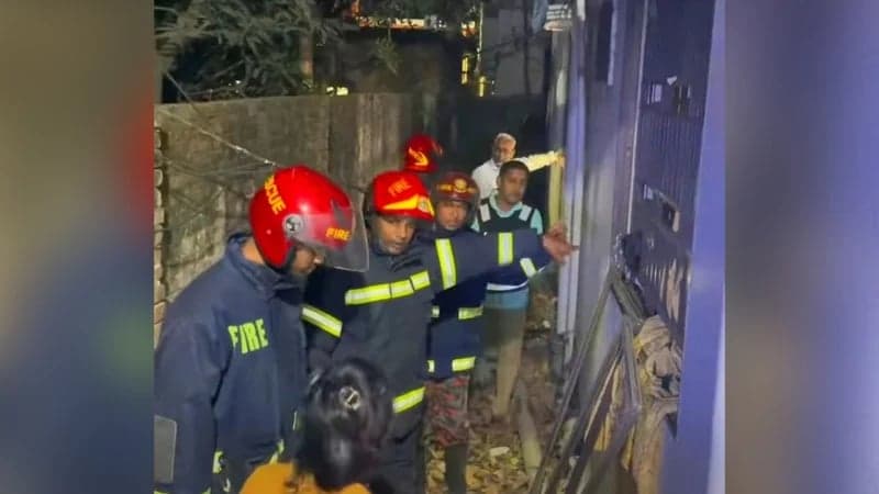 ধামরাইয়ে লিকেজ থেকে গ্যাস বিস্ফোরণ, দম্পতি দগ্ধ