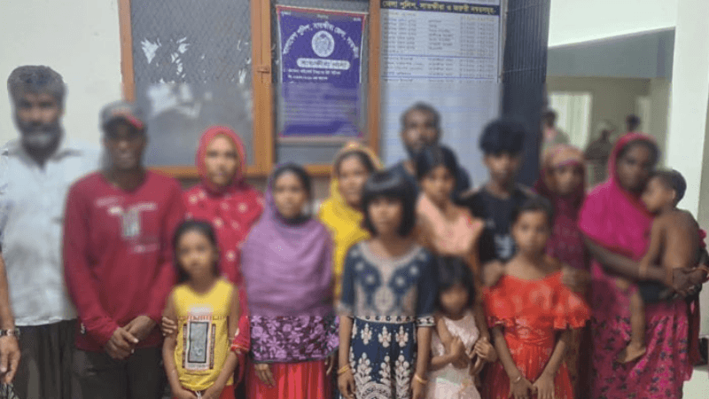 ভারতে আটক ১৫ বাংলাদেশিকে বিজিবির কাছে হস্তান্তর