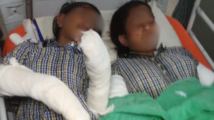 ৫২০ নম্বর কক্ষে শুধু শিশুদের আর্তনাদ