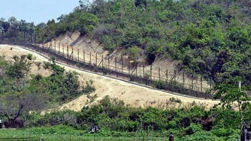 নাইক্ষ্যংছড়িতে মাইন বিস্ফোরণে ৩ বাংলাদেশি যুবক আহত