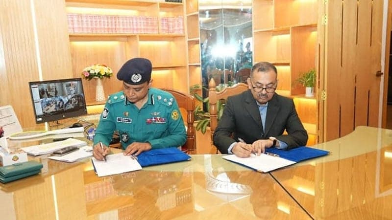 ডিএমপি কমিশনারের দায়িত্ব গ্রহণ