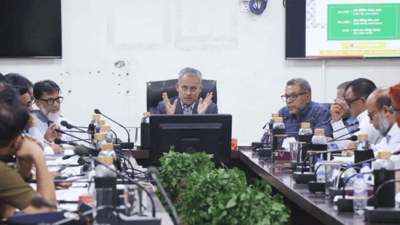 ভারত থেকে আসছে ২০০ কোচ, বাড়বে ট্রেনের সংখ্যা: রেলমন্ত্রী